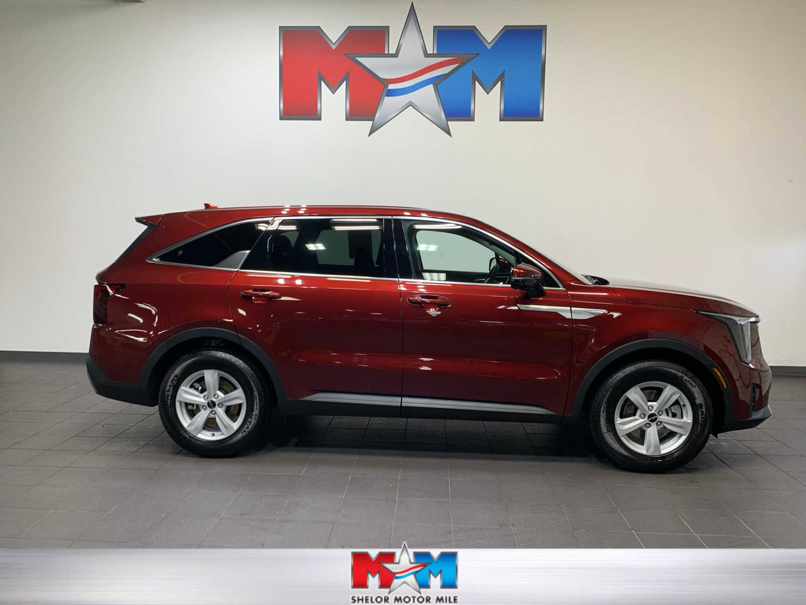 Used 2025 Kia Sorento LX image 1