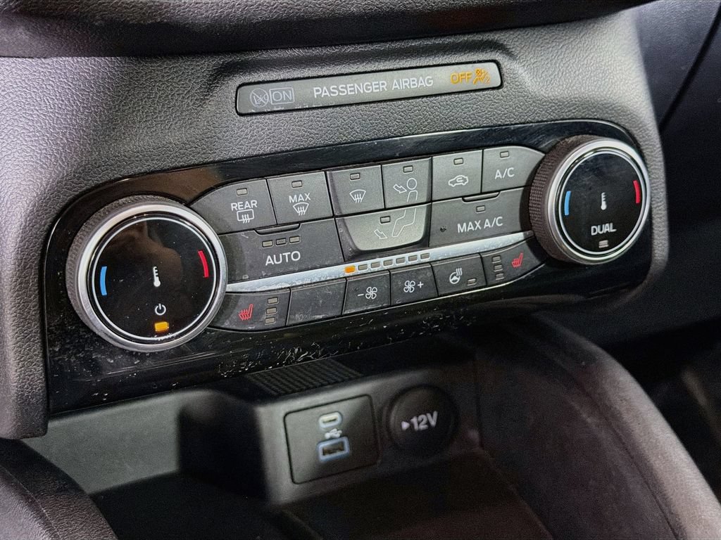 Used 2022 Ford Escape SEL w/ Technology Package AWD/4WD image 16