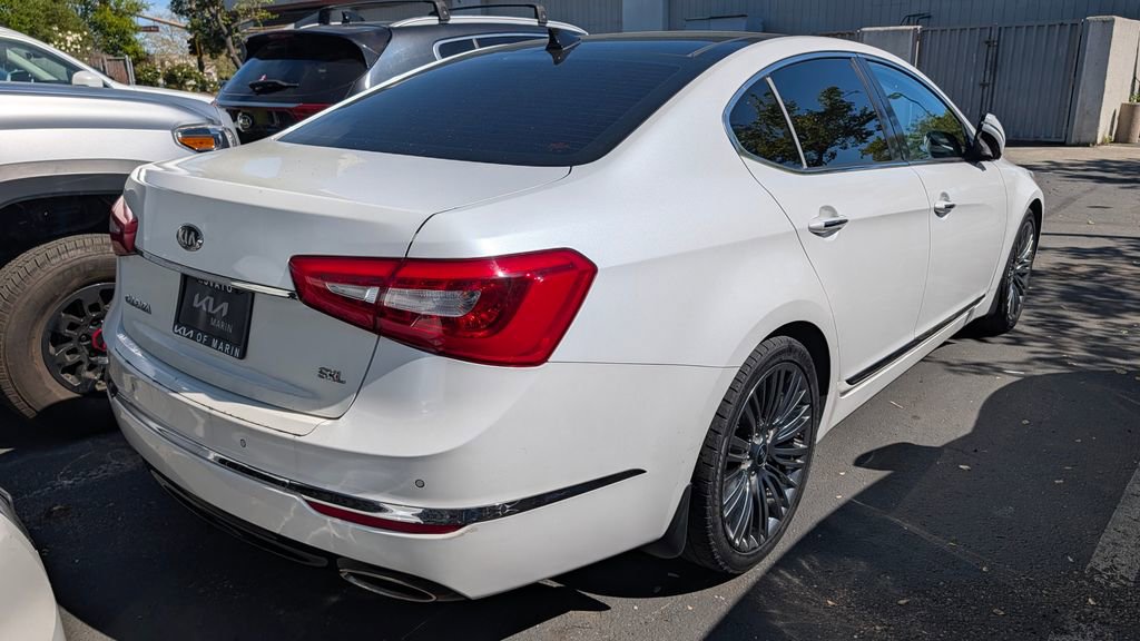 Used 2014 Kia Cadenza Limited image 2