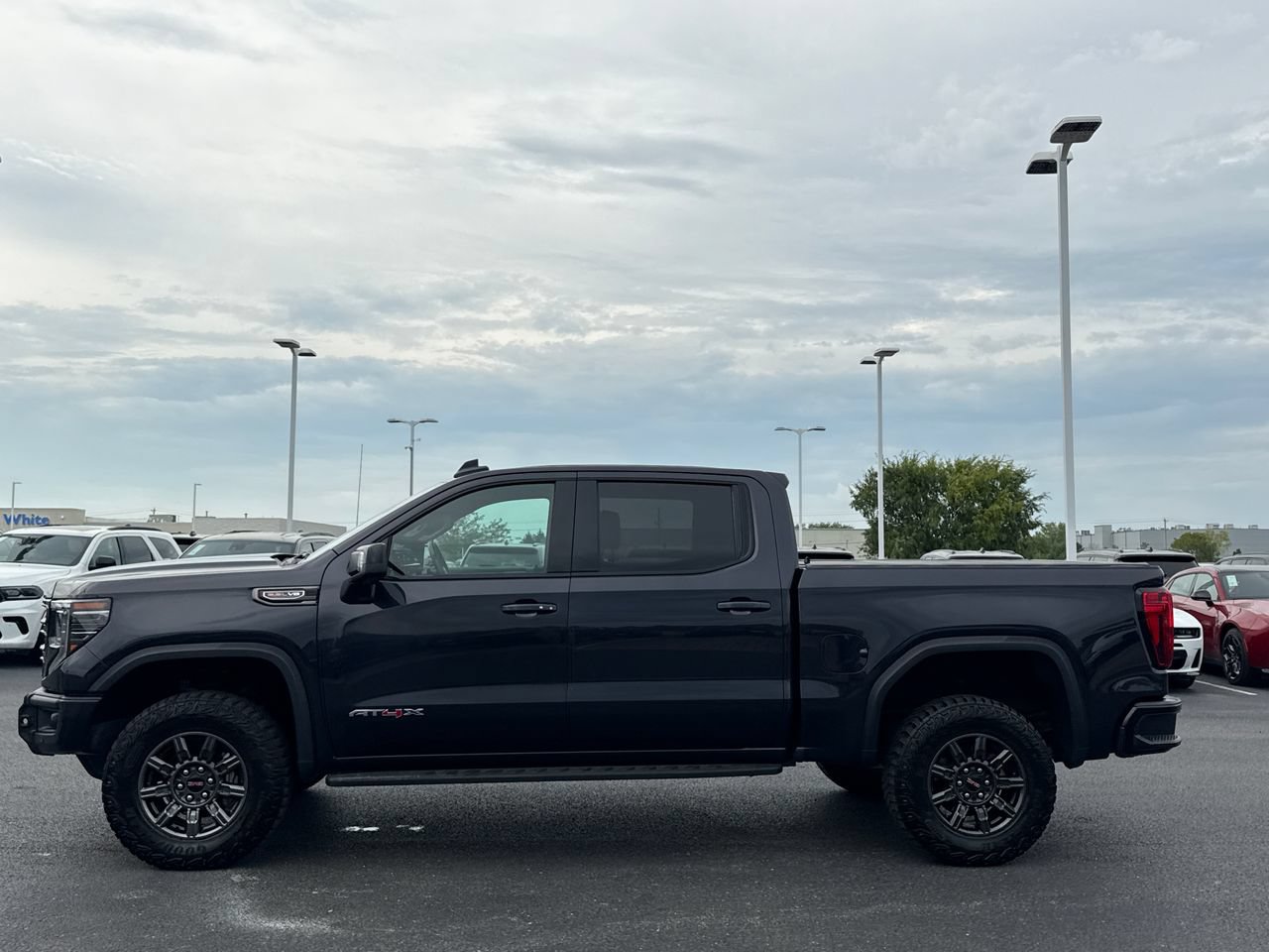 Used 2024 GMC Sierra 1500 AT4X AWD/4WD image 6