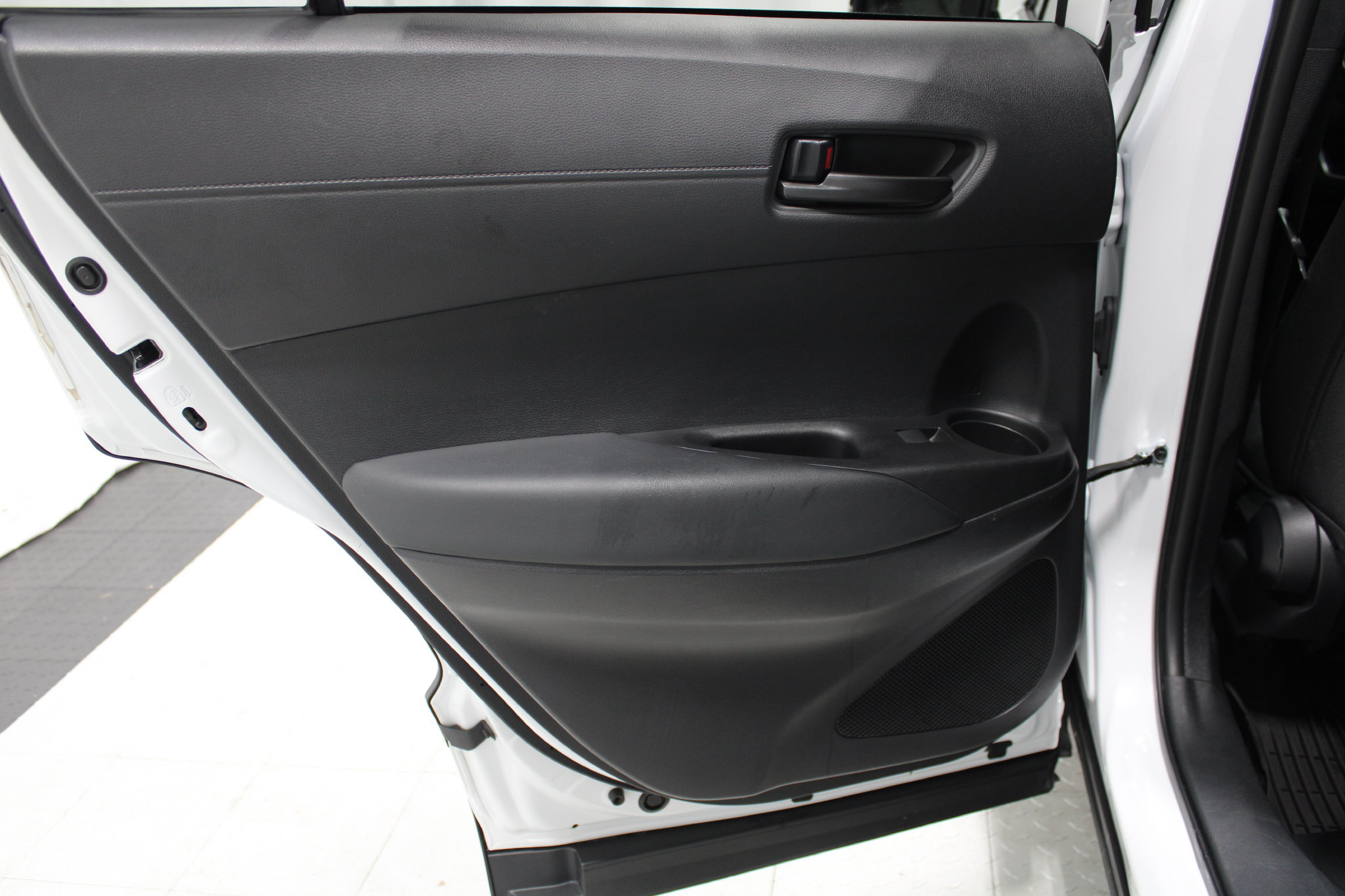 Used 2025 Toyota Corolla Cross AWD Hybrid image 12