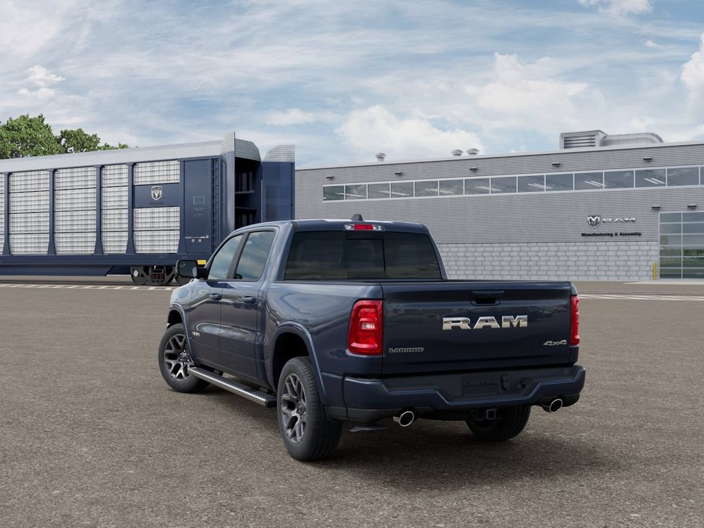 New 2027 RAM 1500 Laramie AWD/4WD image 3