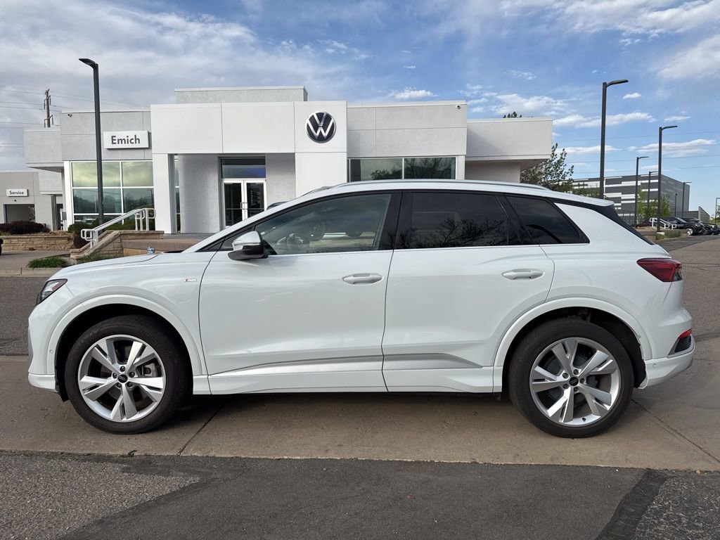 Used 2023 Audi Q4 e-tron Premium Plus w/ Premium Plus AWD/4WD image 2