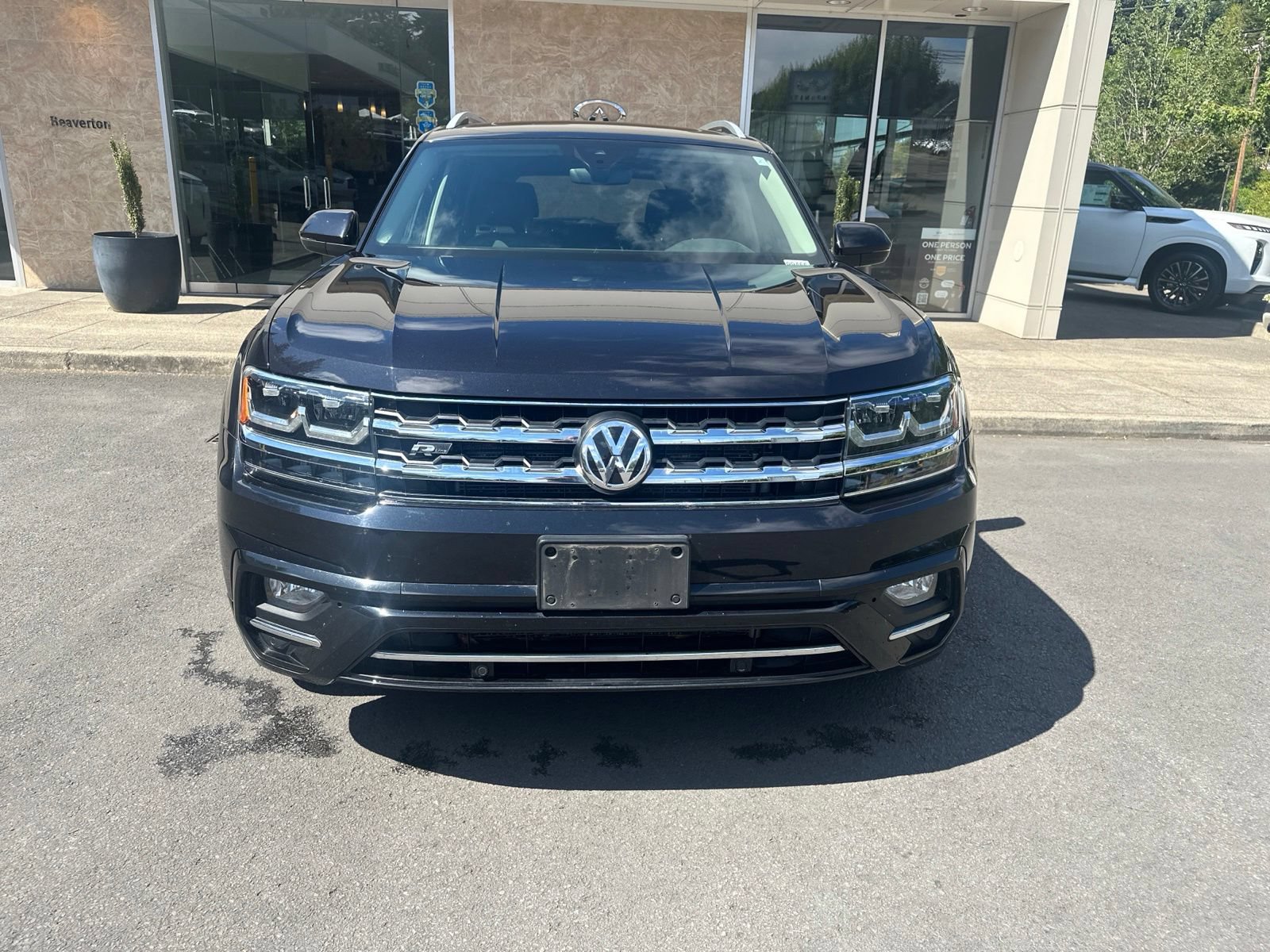 Used 2019 Volkswagen Atlas SEL R-Line AWD/4WD image 8