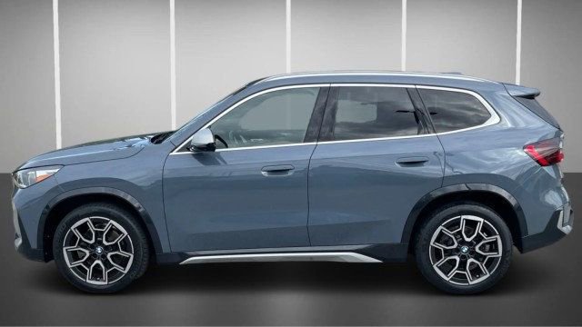Used 2023 BMW X1 xDrive28i w/ Premium Package AWD/4WD image 5