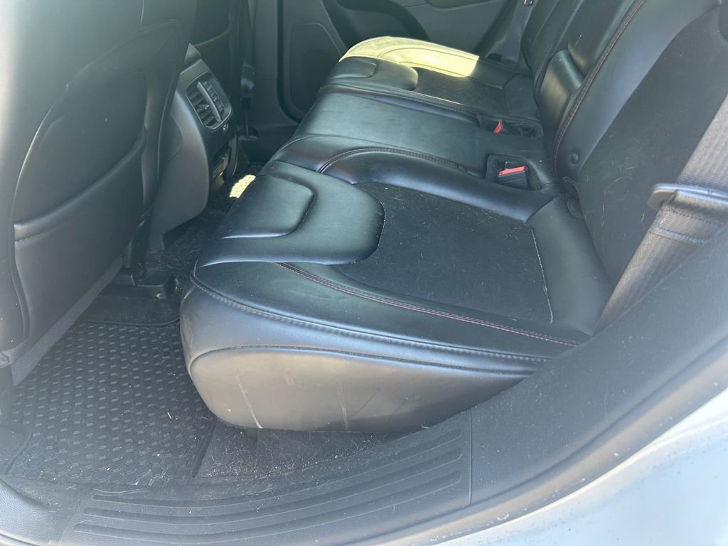 Used 2019 Jeep Cherokee Trailhawk w/ Cold Weather Group AWD/4WD image 14