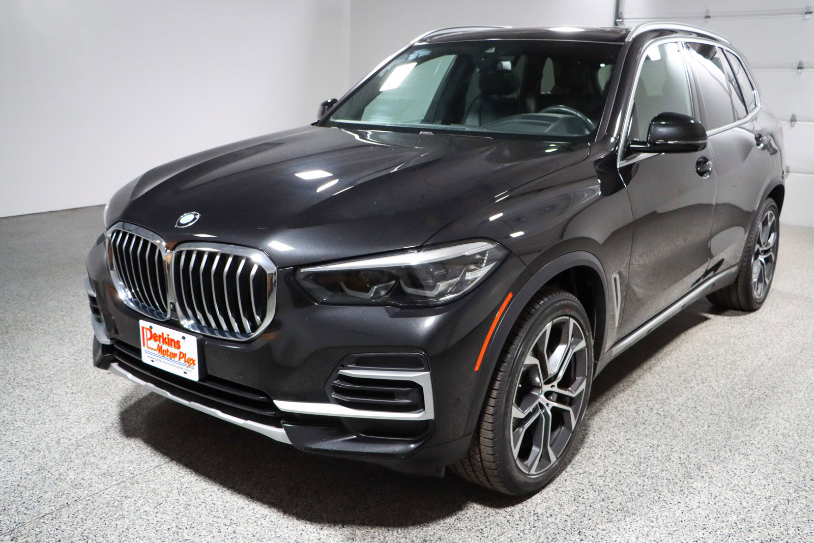 Used 2022 BMW X5 sDrive40i w/ Parking Assistance Package RWD image 32