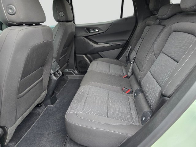 Used 2026 Chevrolet Equinox LT FWD image 16