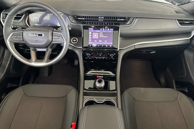 New 2026 Jeep Grand Cherokee Laredo X AWD/4WD image 10