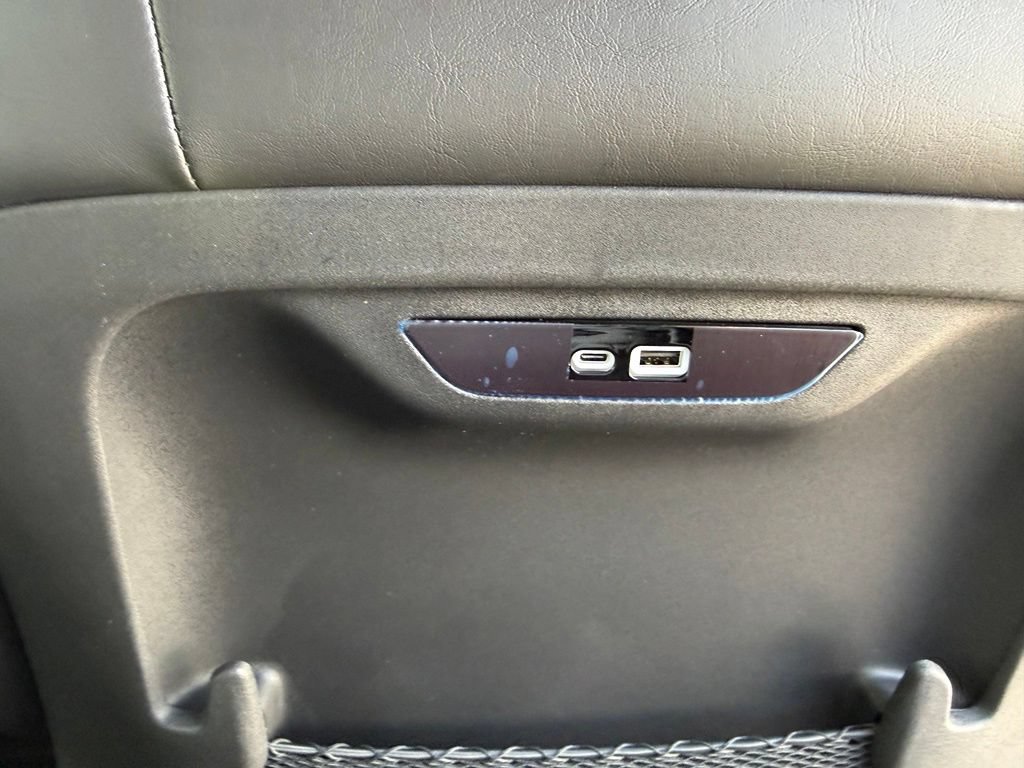 New 2027 Chrysler Pacifica Select FWD image 54