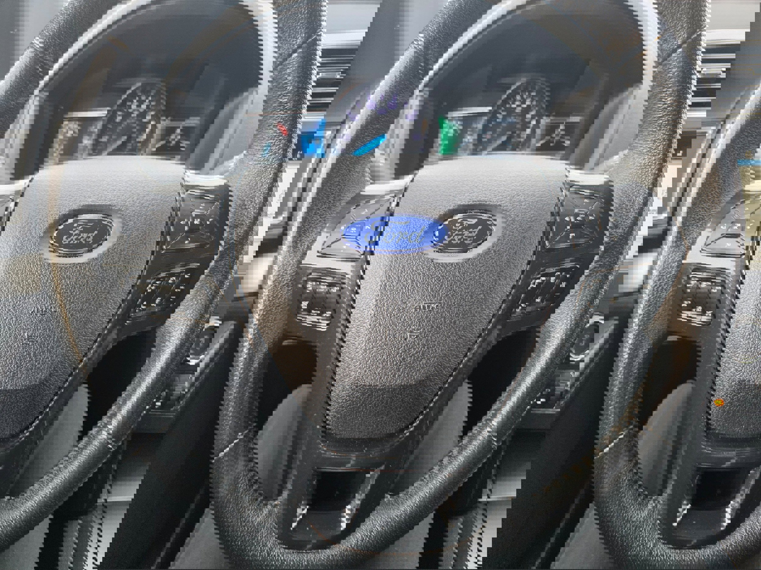 Used 2018 Ford Explorer XLT w/ Equipment Group 201A image 12