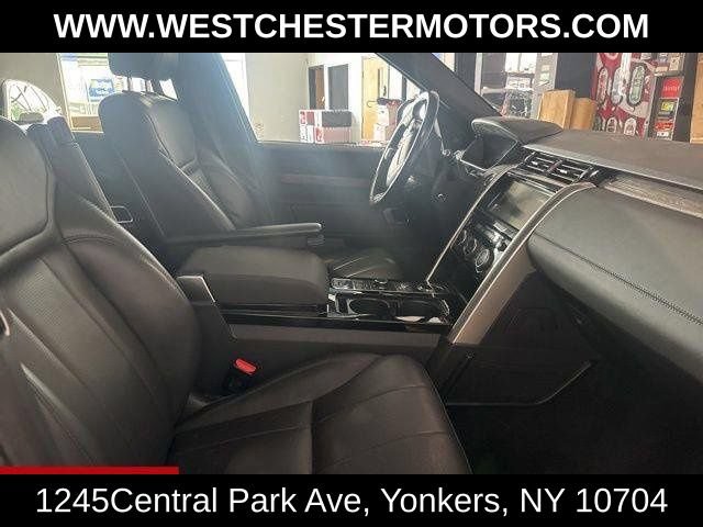 Used 2018 Land Rover Discovery HSE AWD/4WD image 16