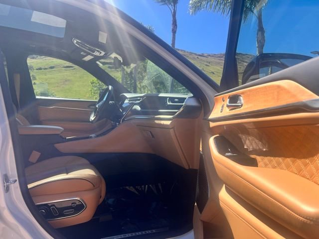 Used 2022 Jeep Grand Cherokee Summit image 26
