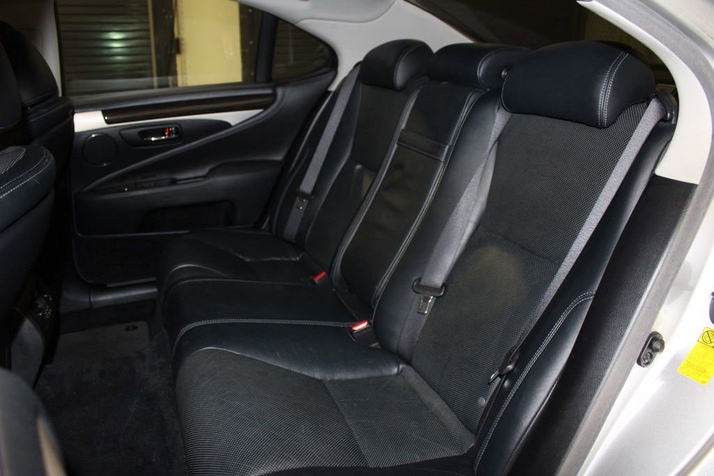 Used 2013 Lexus LS 460 AWD w/ Comfort Pkg image 42
