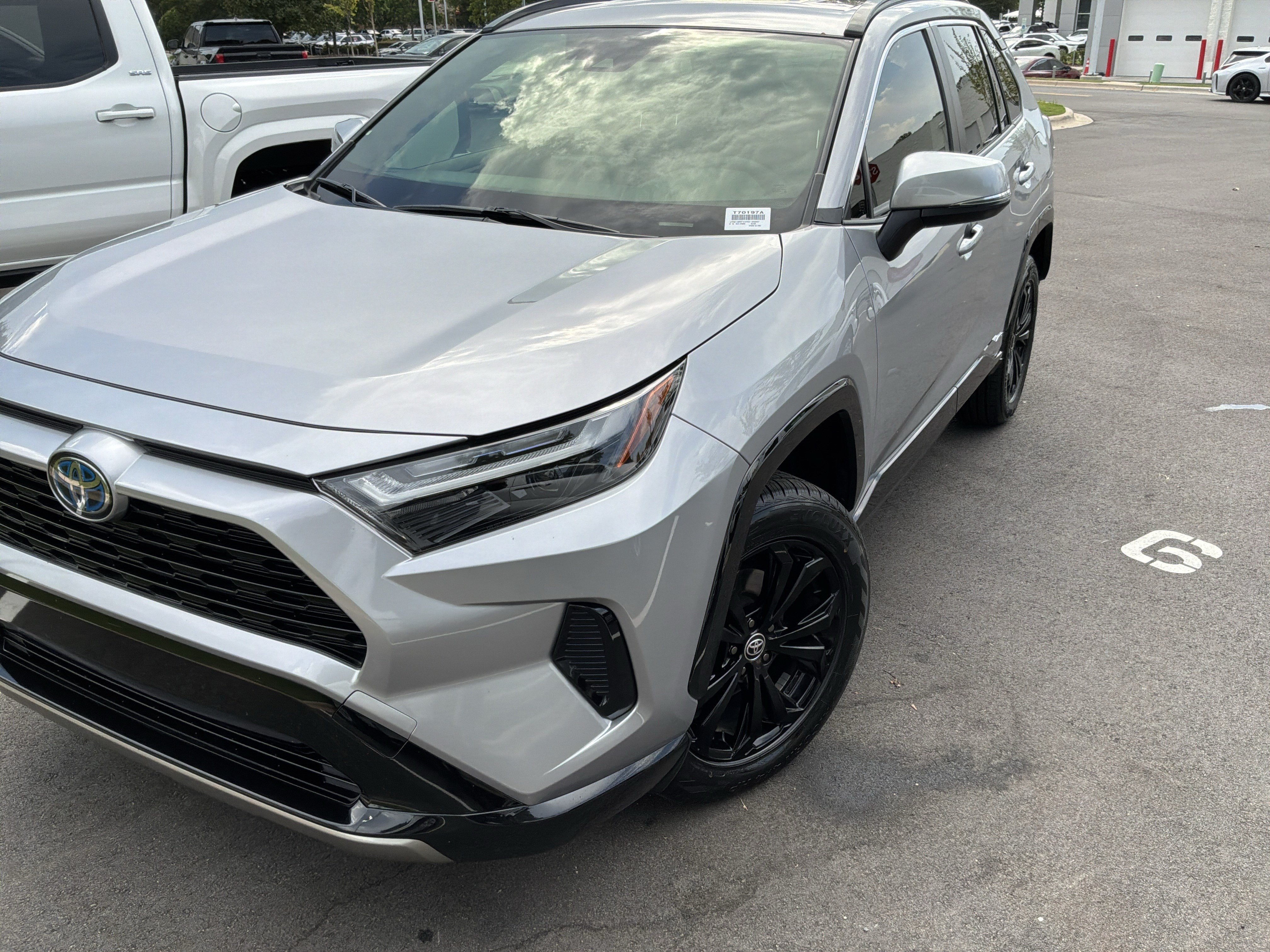 Used 2024 Toyota RAV4 SE w/ Weather Package AWD/4WD image 5