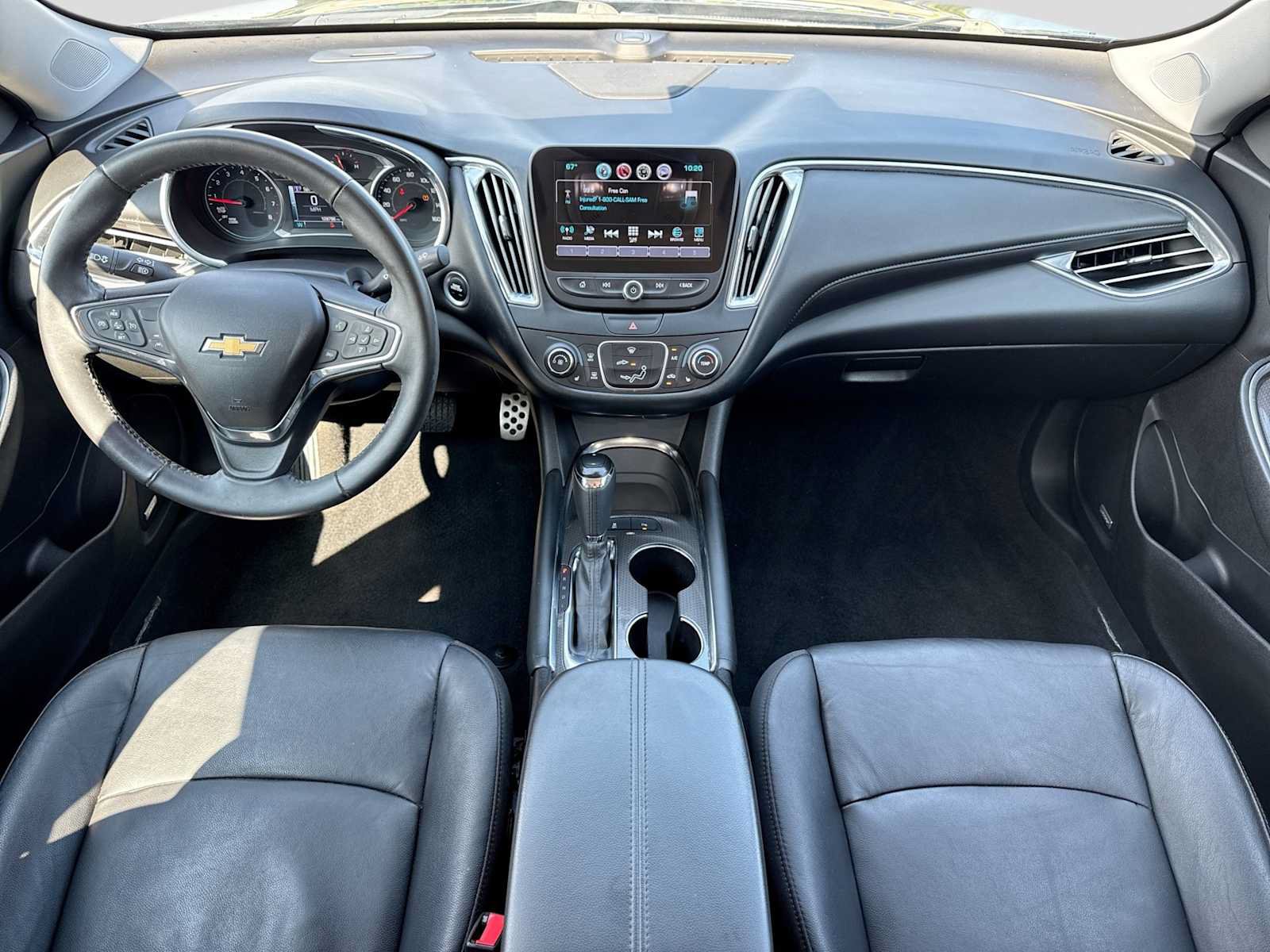 Used 2017 Chevrolet Malibu LT w/ Leather Package FWD image 14