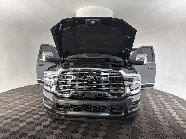 Used 2025 RAM 3500 Limited image 11