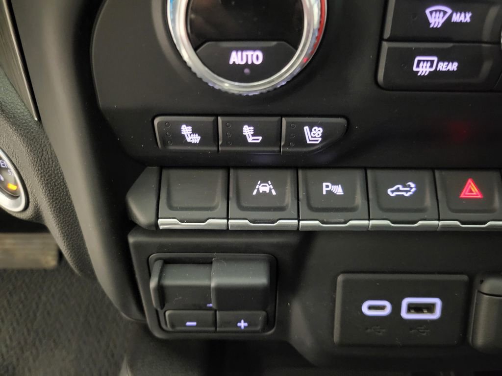 Used 2022 GMC Sierra 1500 Denali w/ Denali Premium Package image 13