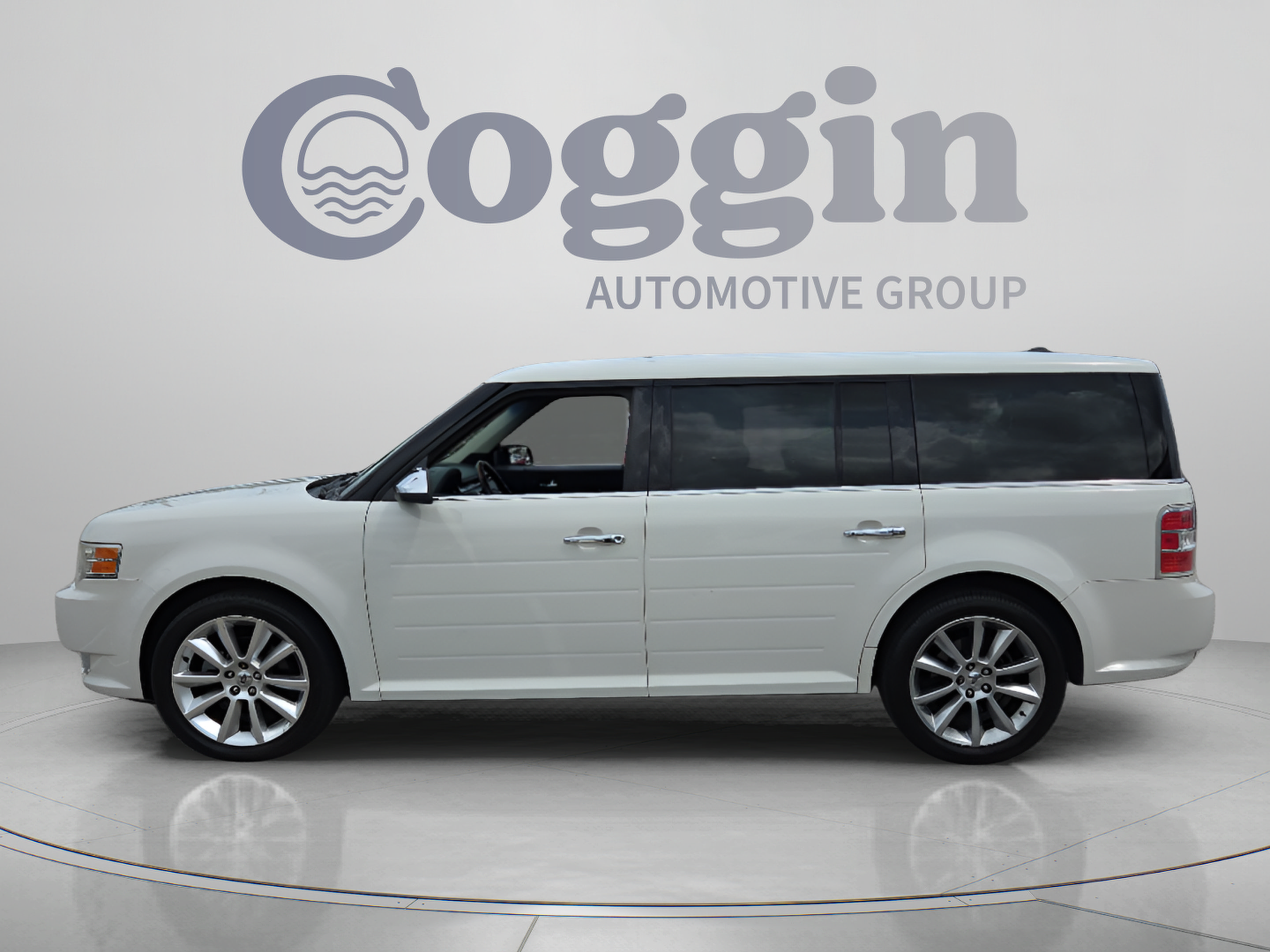 Used 2010 Ford Flex Limited FWD image 2