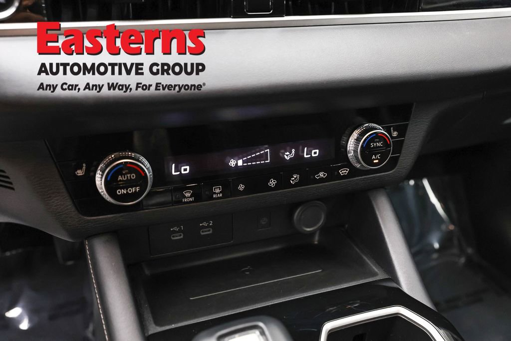 Used 2025 Mitsubishi Outlander SE AWD/4WD image 19