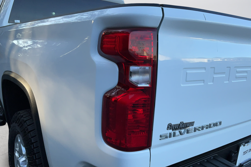 Used 2024 Chevrolet Silverado 2500 LT AWD/4WD image 31