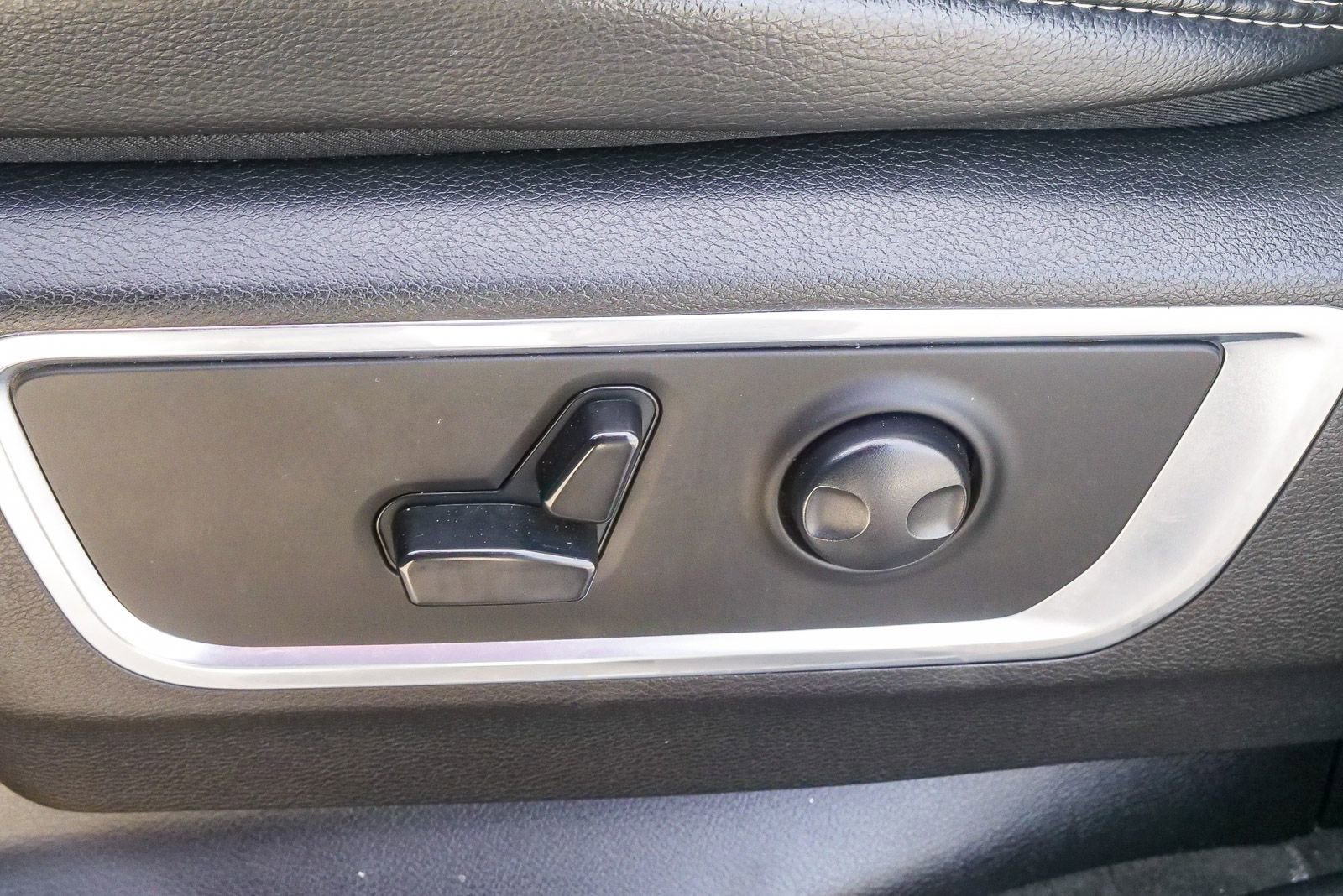 Used 2024 RAM 1500 Laramie image 20