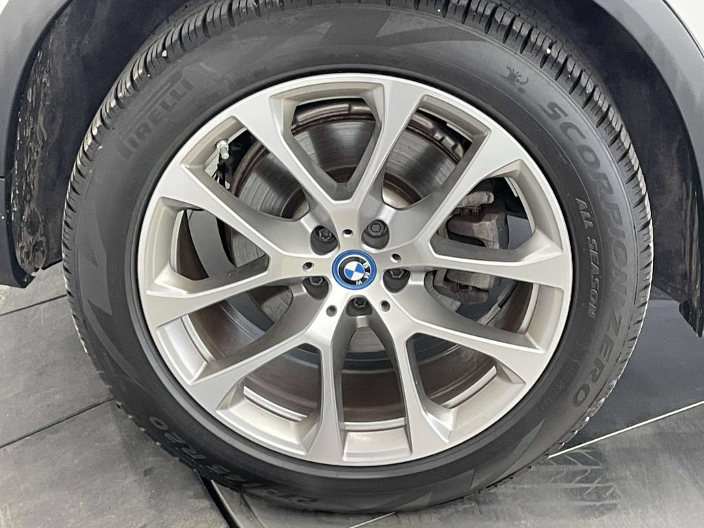 Used 2022 BMW X5 xDrive45e w/ Luxury Seating Package AWD/4WD image 13