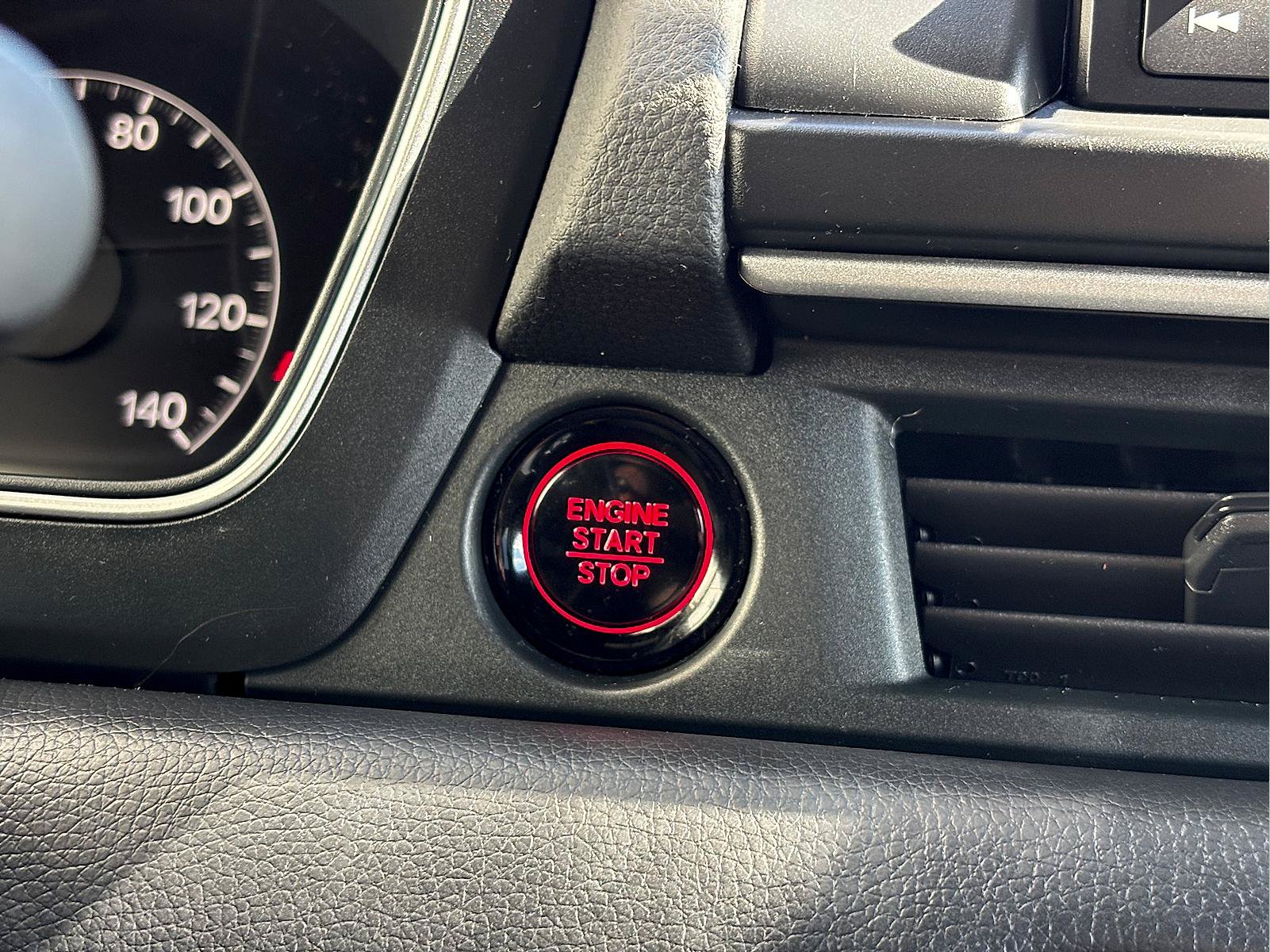 Certified 2023 Honda Pilot Sport image 17