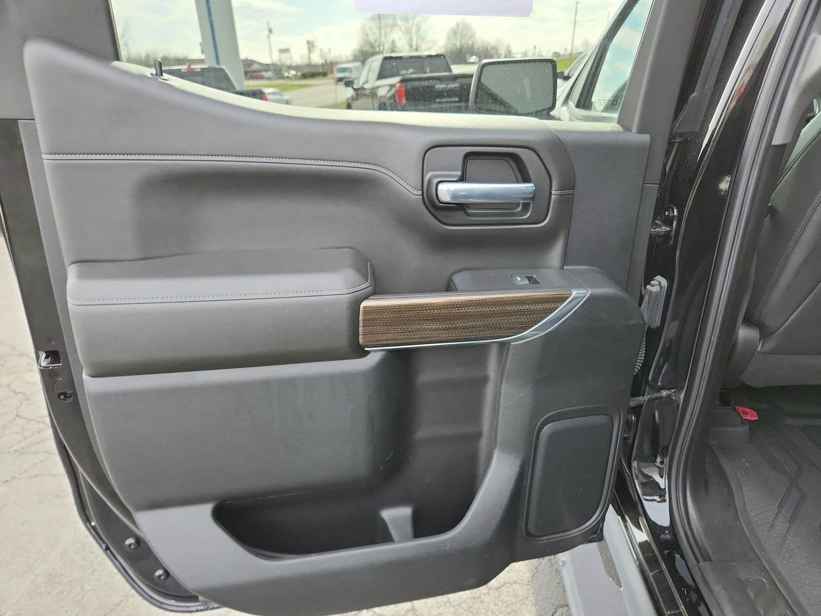 Used 2021 Chevrolet Silverado 1500 LT Trail Boss w/ Convenience Package II image 62