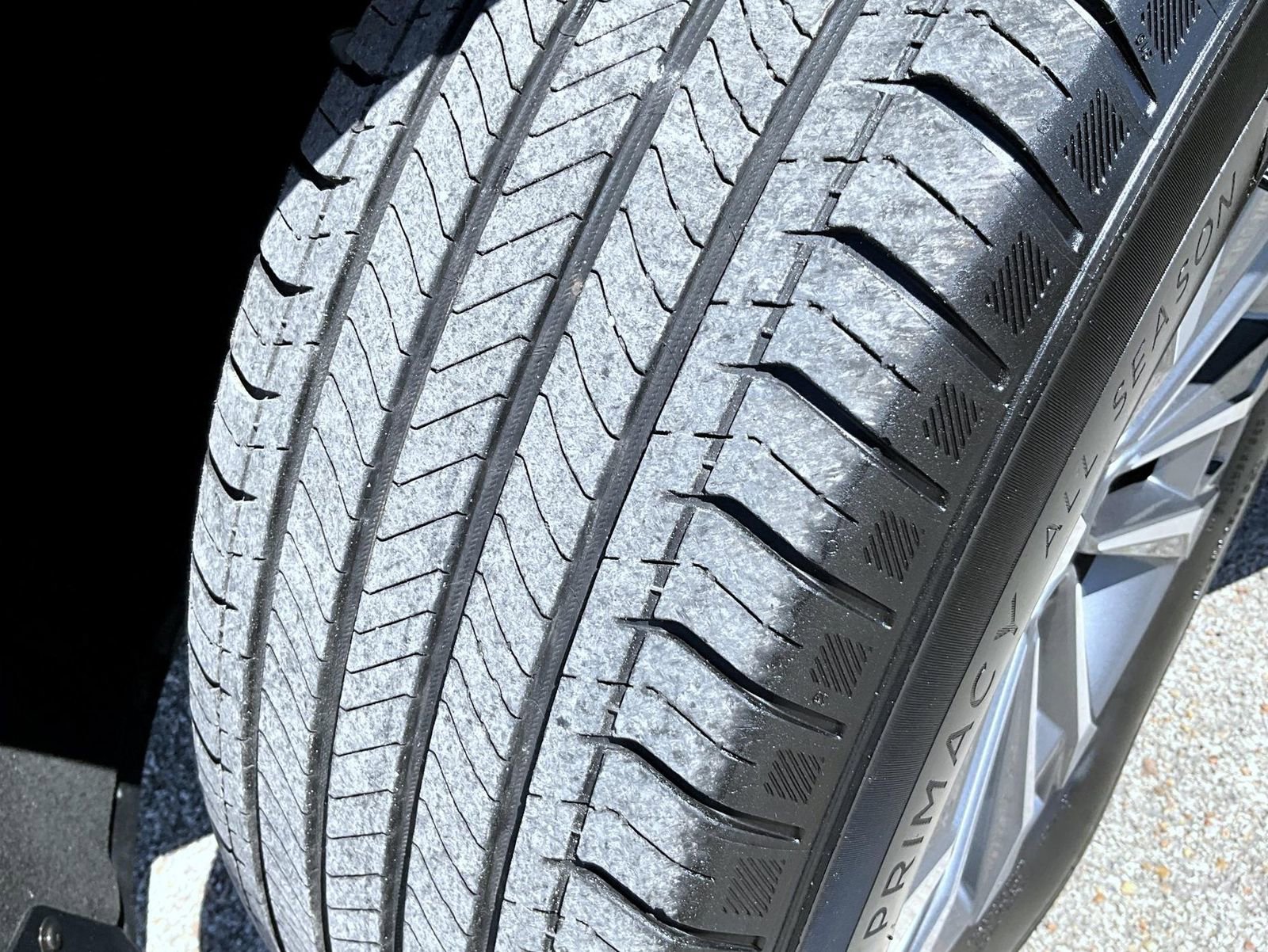 Certified 2025 Chevrolet Equinox LT AWD/4WD image 23