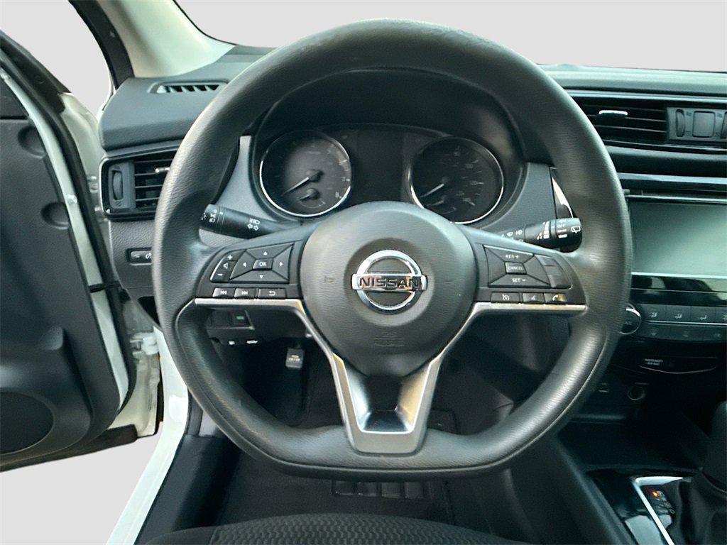 Used 2019 Nissan Rogue Sport S image 12