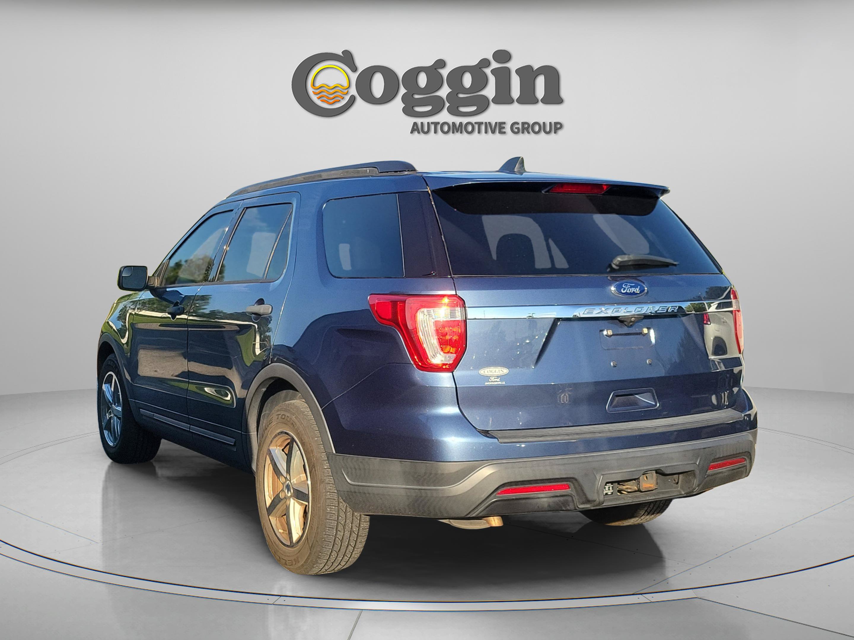 Used 2018 Ford Explorer FWD image 3