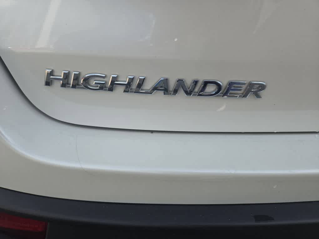Used 2019 Toyota Highlander XLE AWD/4WD image 69