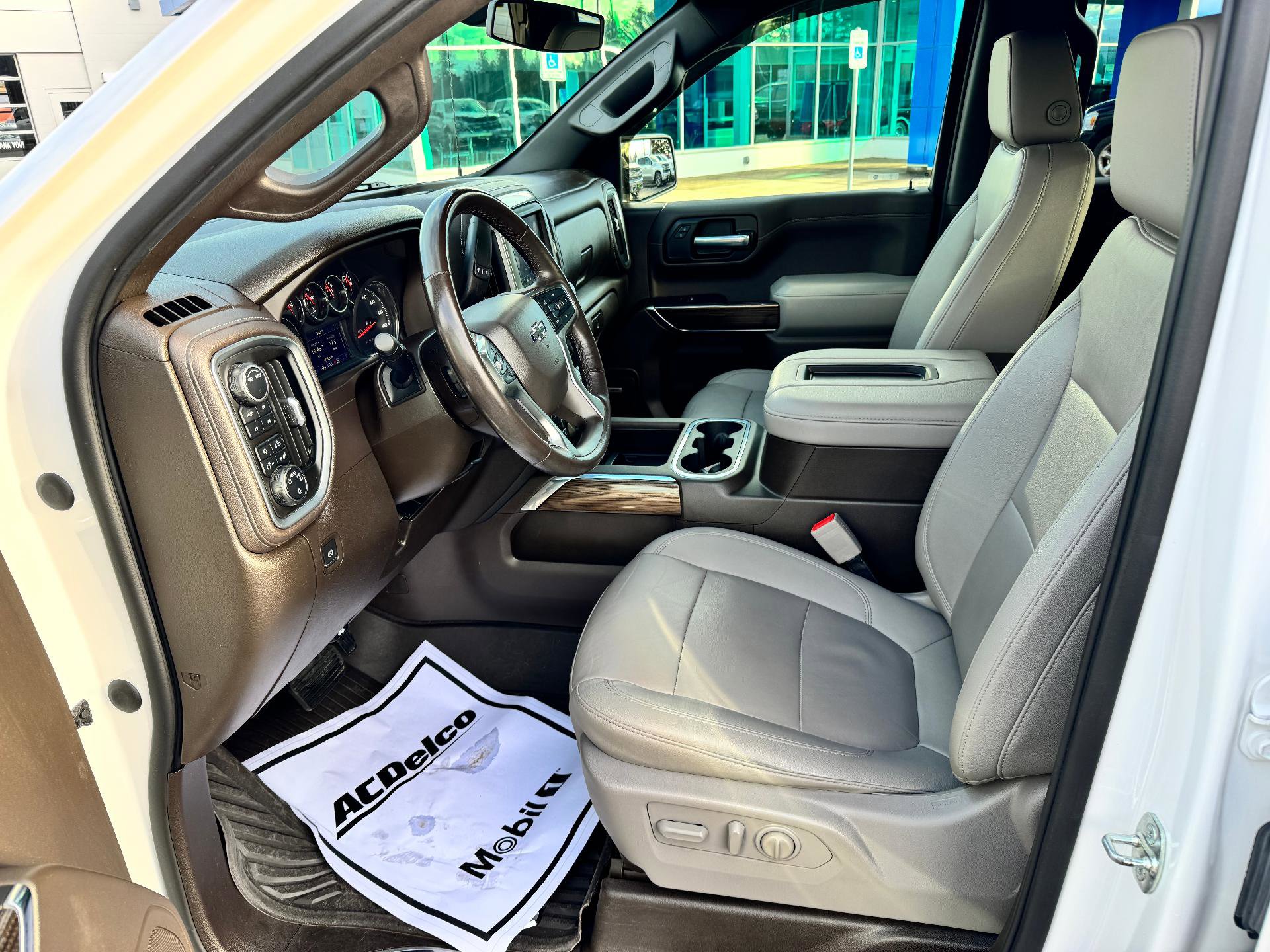 Used 2022 Chevrolet Silverado 1500 LT Trail Boss w/ Convenience Package II image 10