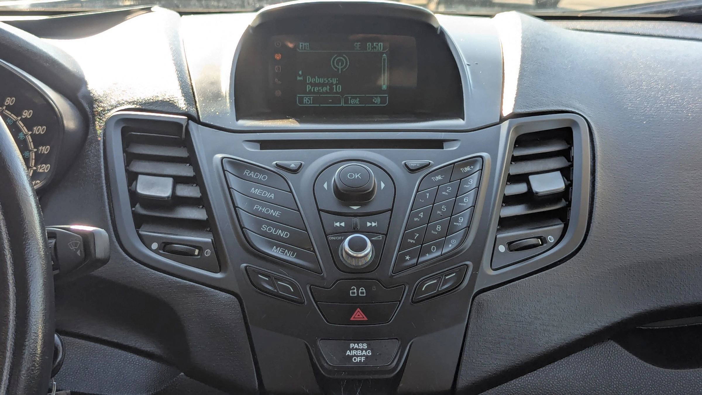 Used 2014 Ford Fiesta SE FWD image 21