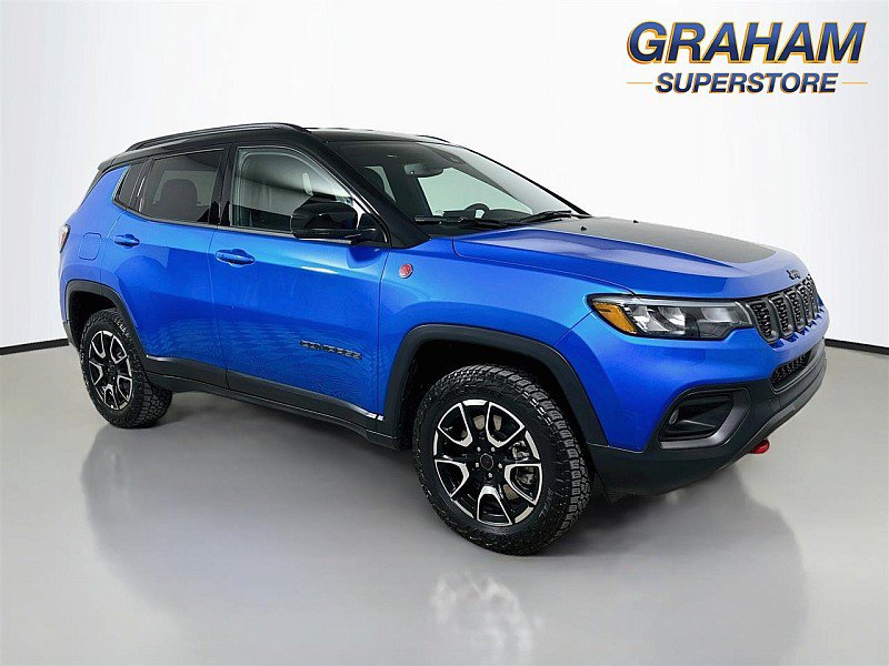 Used 2026 Jeep Compass Trailhawk AWD/4WD video 1