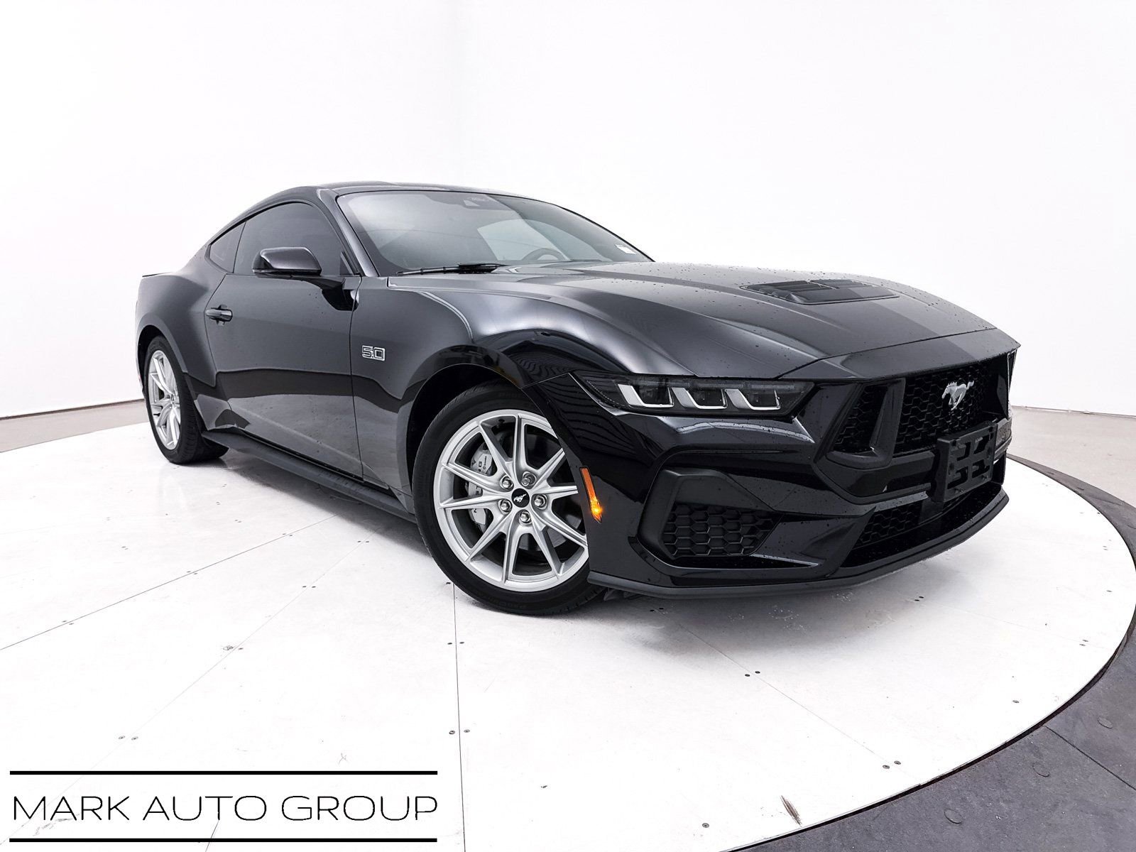Used 2024 Ford Mustang GT Premium image 1