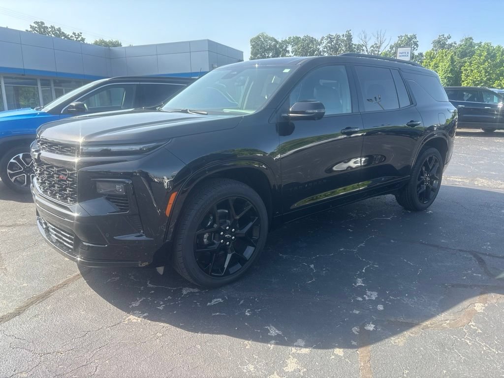 Used 2025 Chevrolet Traverse RS