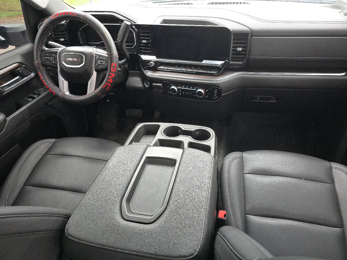 Used 2024 GMC Sierra 3500 SLT AWD/4WD image 28