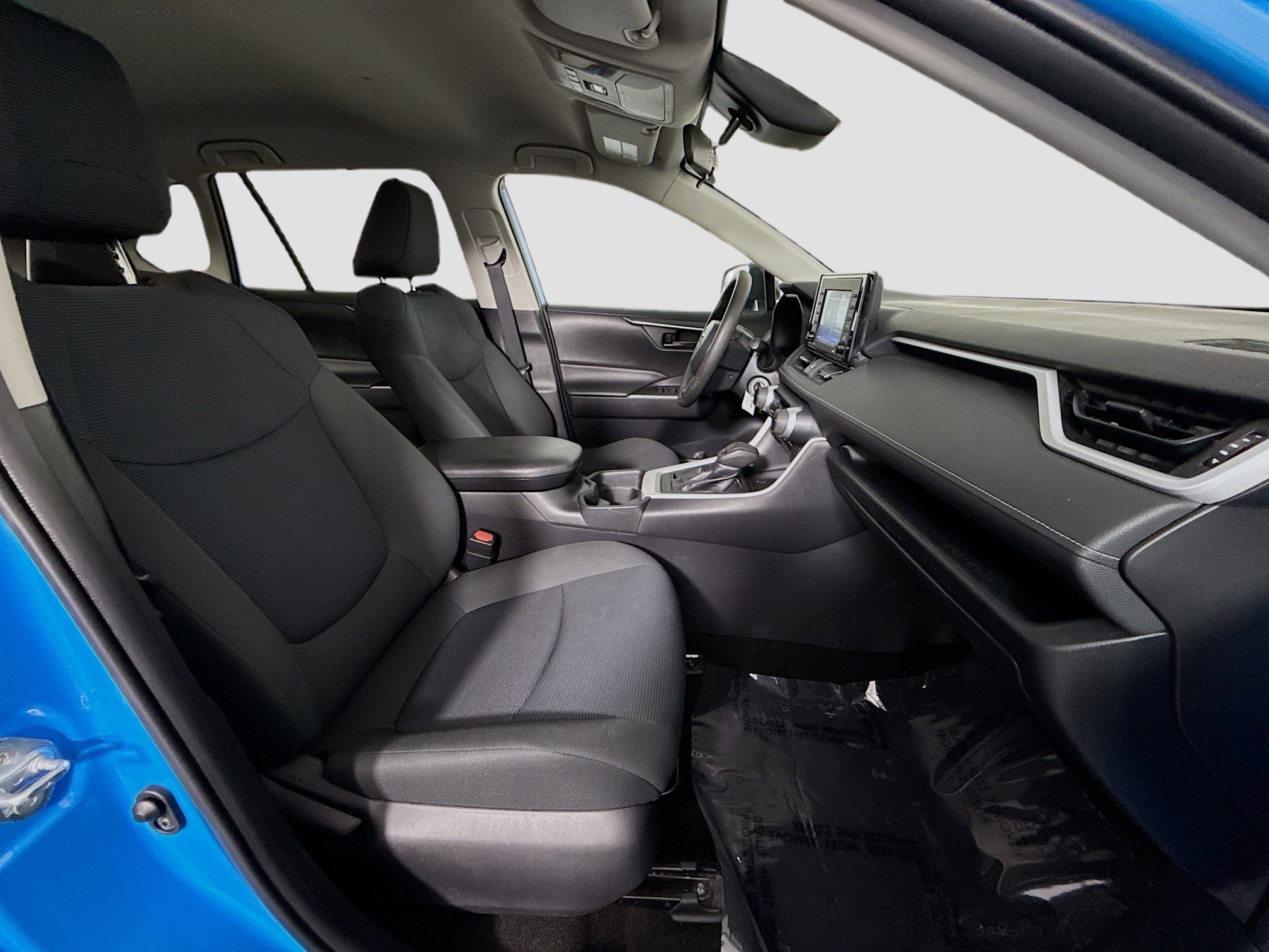 Used 2020 Toyota RAV4 LE image 28