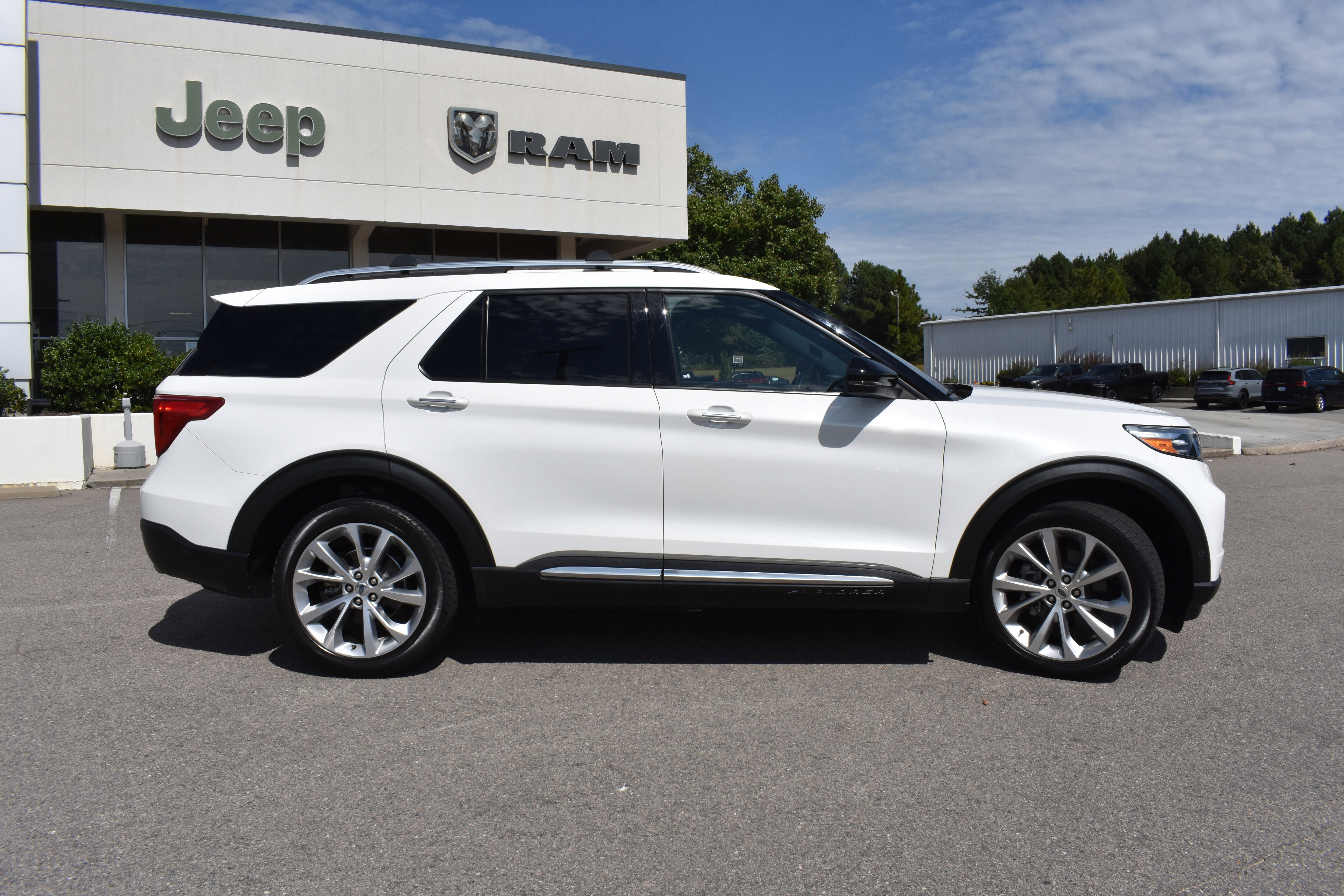 Used 2021 Ford Explorer Platinum w/ Equipment Group 601A image 10