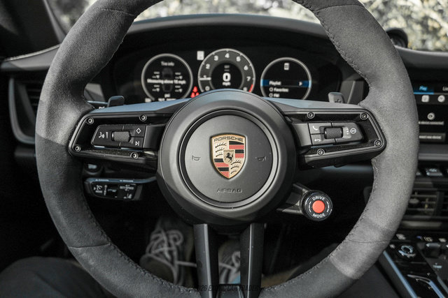 Used 2025 Porsche 911 Carrera S RWD image 18
