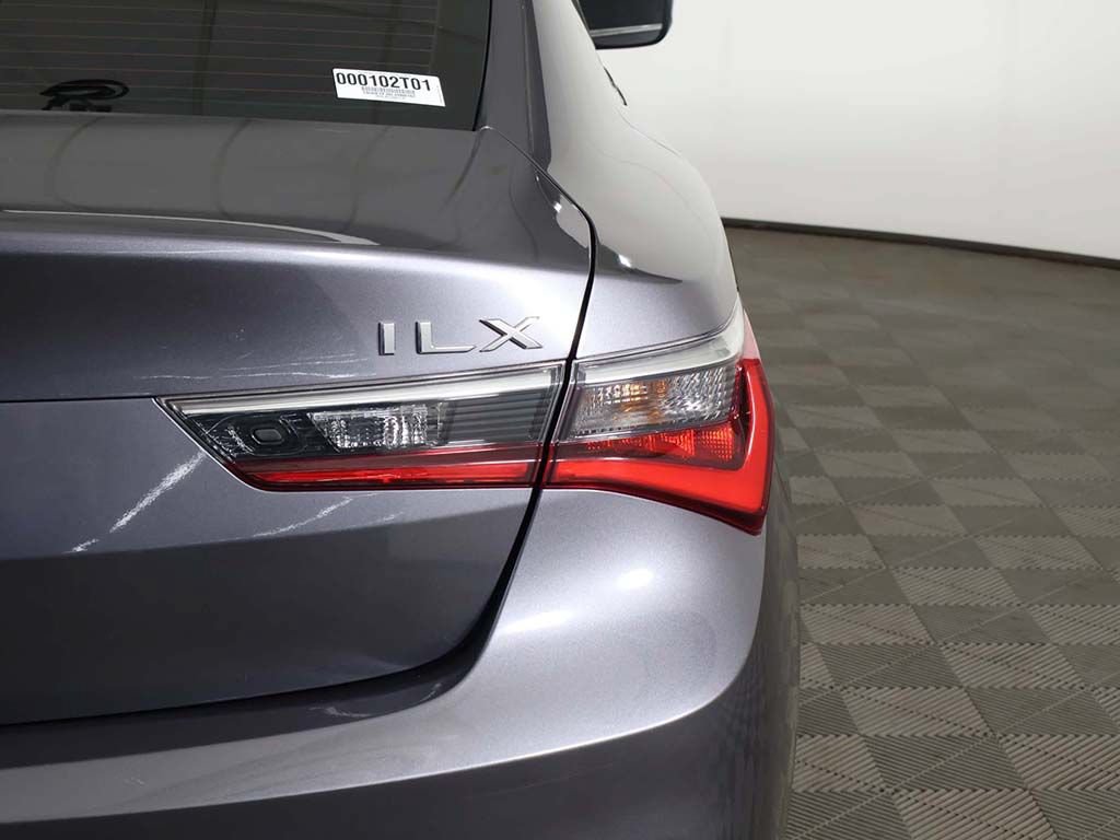 Used 2020 Acura ILX FWD image 15