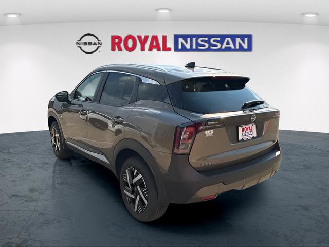 Used 2026 Nissan Kicks SV image 4