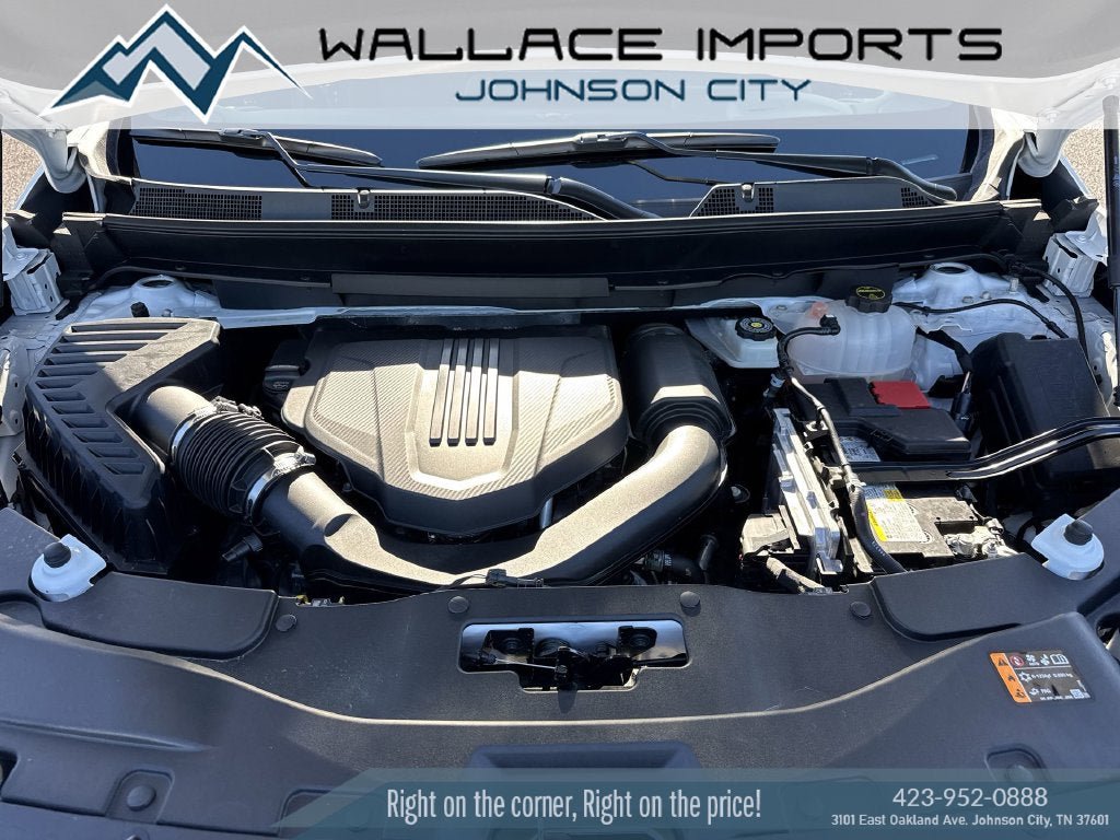 Used 2025 Chevrolet Traverse LT FWD image 42