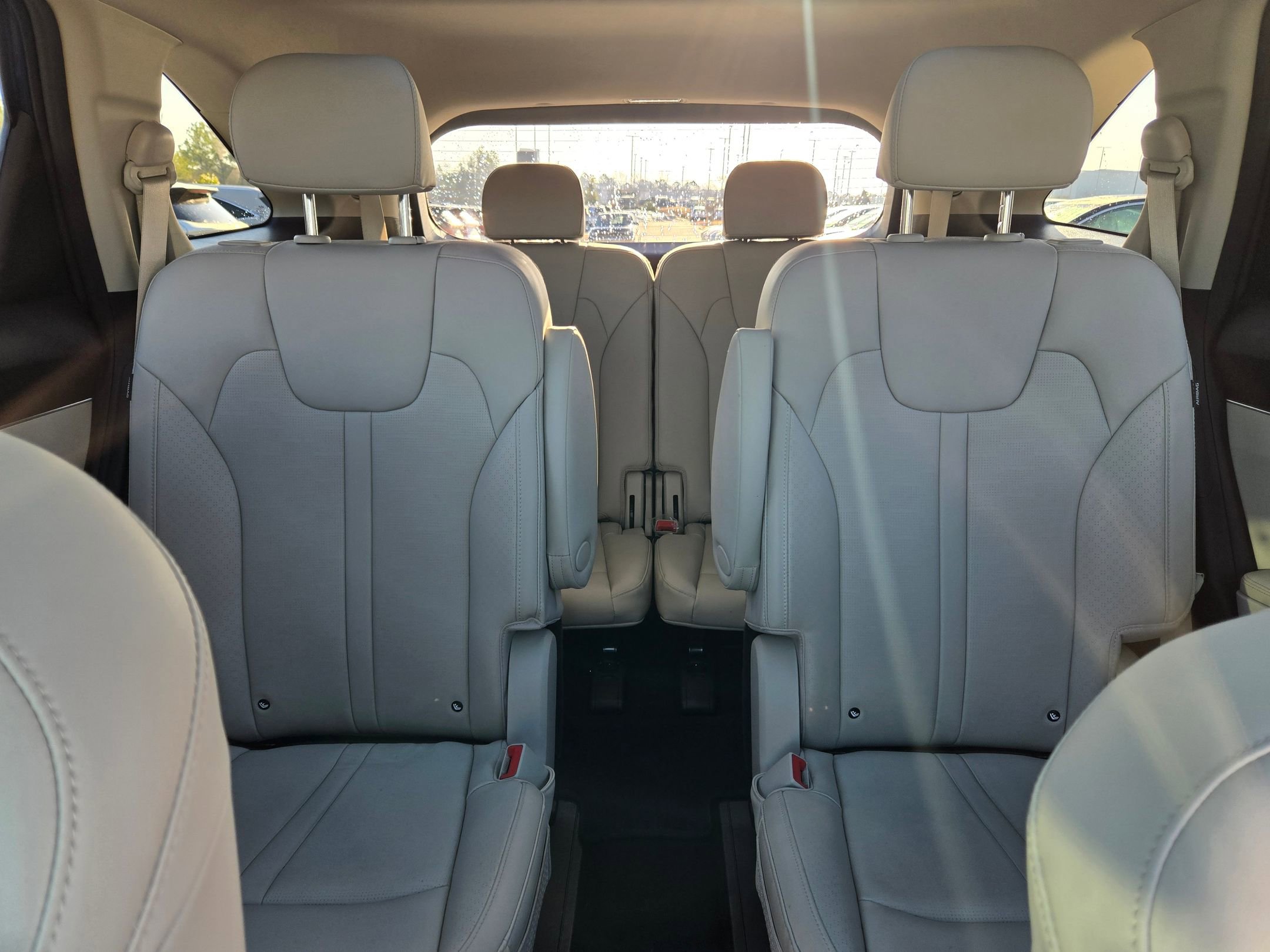 Certified 2025 Kia Sorento EX w/ EX Panoramic Sunroof Package image 13