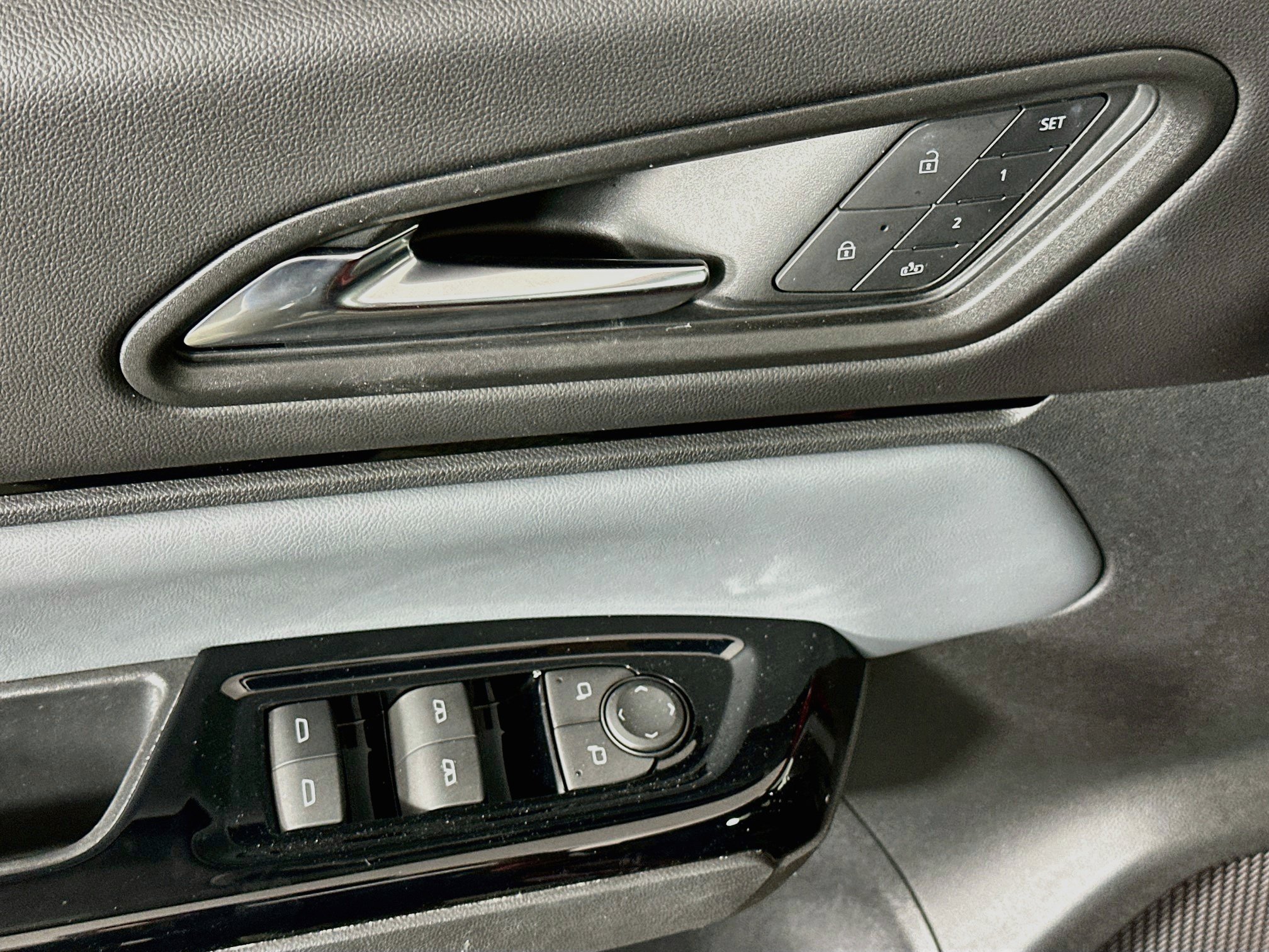 Used 2024 Honda Prologue Touring image 15