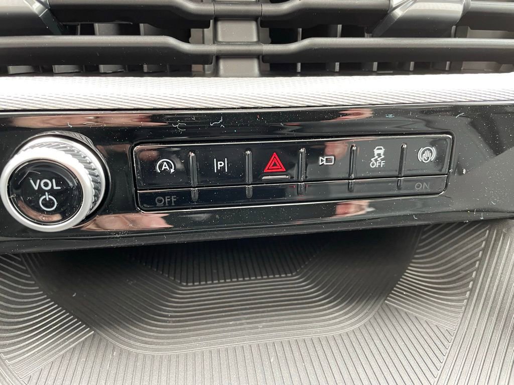 New 2026 Ford Explorer Active w/ Active Comfort Package image 11