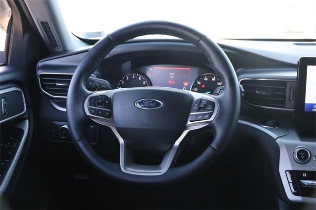 Used 2021 Ford Explorer XLT w/ Equipment Group 202A image 24