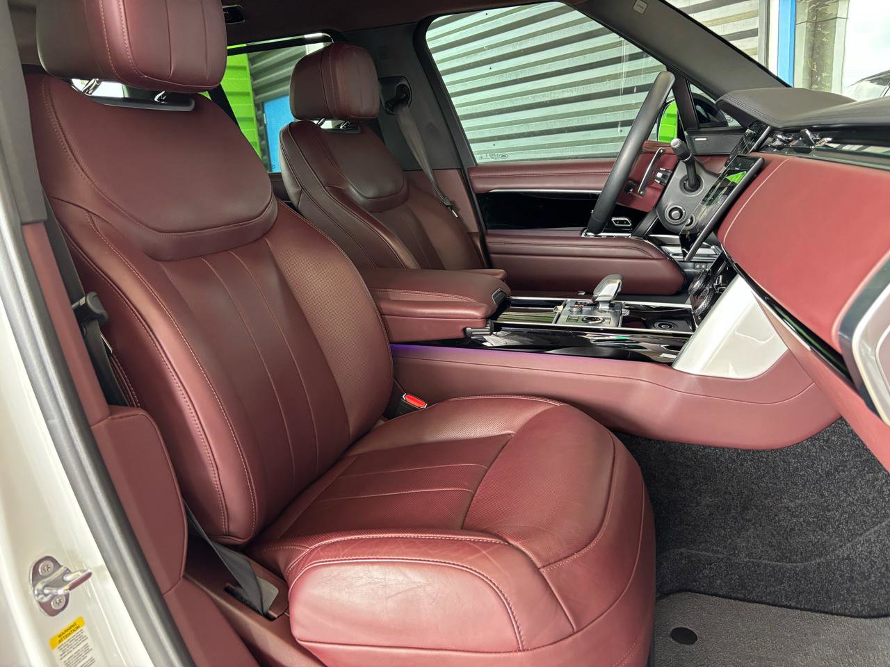 Used 2023 Land Rover Range Rover SE image 27